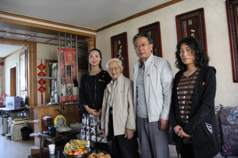 中共青海省第三建筑工程有限公司支部委員會(huì)開展&ldquo;走訪慰問暖人心，紅色精神永傳承&rdquo;活動(dòng)