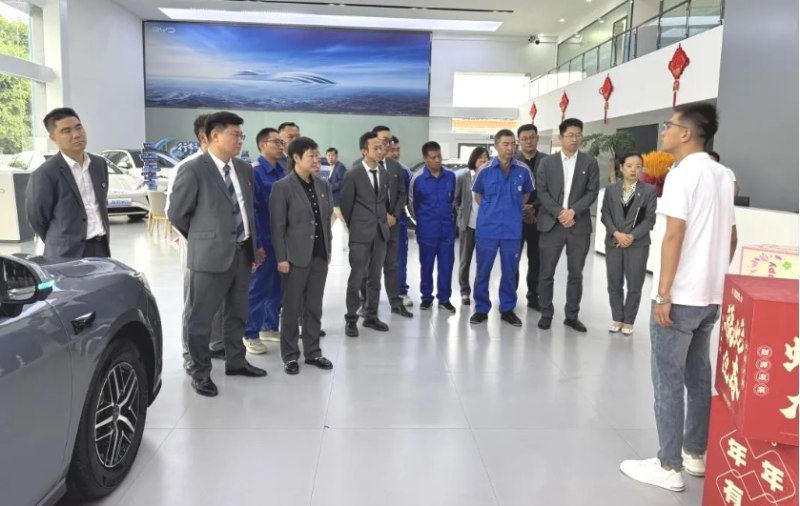 汽貿(mào)公司黨支部開展&ldquo;走出去、學(xué)進來，改作風(fēng)、促發(fā)展&rdquo;貫徹中央八項規(guī)定精神學(xué)習(xí)教育走深走實主題黨日活動