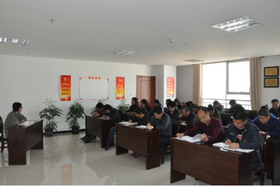 集團(tuán)黨委委員、副總經(jīng)理劉玲同志宣講黨的十九大精神