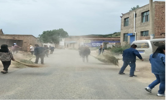 以&ldquo;慶七一&rdquo;為載體，物產(chǎn)工投公司黨委將&ldquo;黨的建設(shè)重點強化年&rdquo;活動向基層延伸